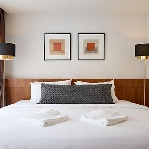 Deluxe Zimmer mit Kingsize-Bett
